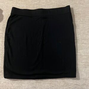 Forever 21 black mini skirt M